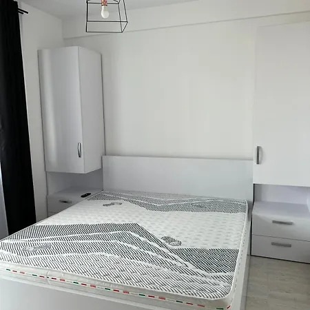 Onix D7 - 12 Năvodari